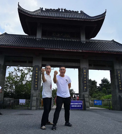 麻豆乱码国产一区二区三区高层